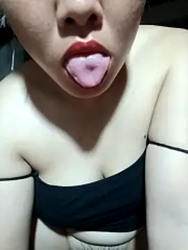 emilyzz online show from 12, 4, 2026