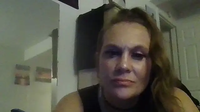 Ariasweetaspie online show from 28, 10, 2025