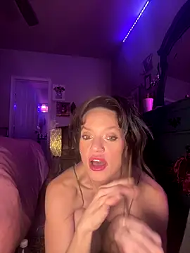 Texxaspearl online show from 22, 9, 2025