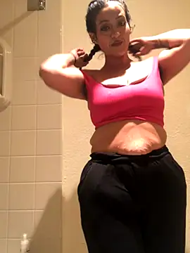 Snapshot of juiicy001 chatting on 10, 11, 2025 juiicy001 online show from 10, 11, 2025