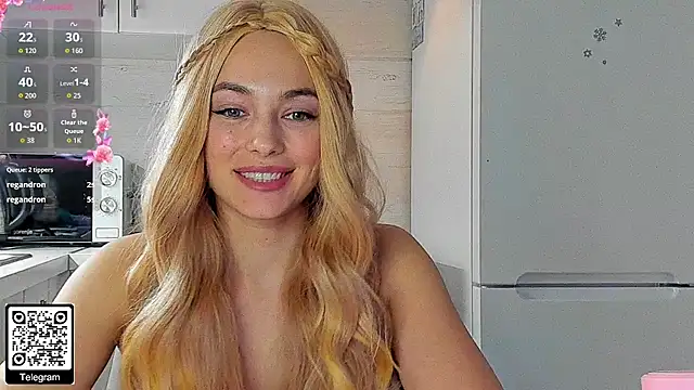 Snapshot of KristenHarrington chatting on 9, 1, 2026 KristenHarrington online show from 9, 1, 2026