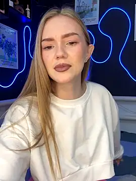 MilaMoone online show from 20, 10, 2025