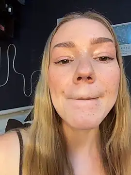 MilaMoone online show from 20, 3, 2026