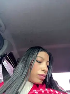 Snapshot of Tiffany_Low chatting on 5, 6, 2026 Tiffany Low online show from 5, 6, 2026