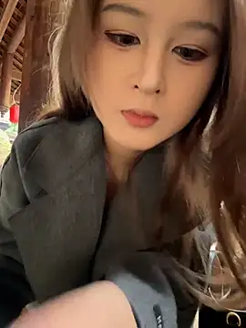 Snapshot of yuki_june chatting on 9, 2, 2026 yuki june online show from 9, 2, 2026