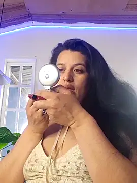 Snapshot of Andrea_secret_ chatting on 2, 4, 2026 Andrea secret online show from 2, 4, 2026