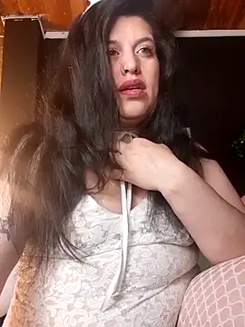 Snapshot of Andrea_secret_ chatting on 5, 4, 2026 Andrea secret online show from 5, 4, 2026