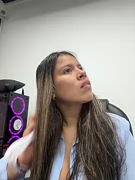 EMILIIA RICHTER   online show from 29, 3, 2026