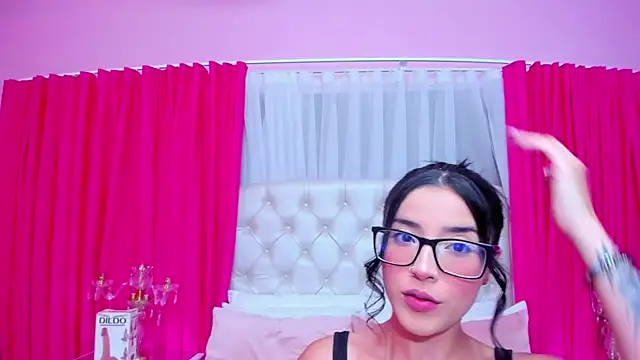 Snapshot of SamyySwet chatting on 15, 6, 2026 SamyySwet online show from 15, 6, 2026
