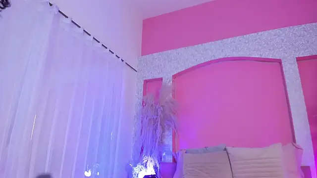 Peytonn Monroe online show from 9, 4, 2026