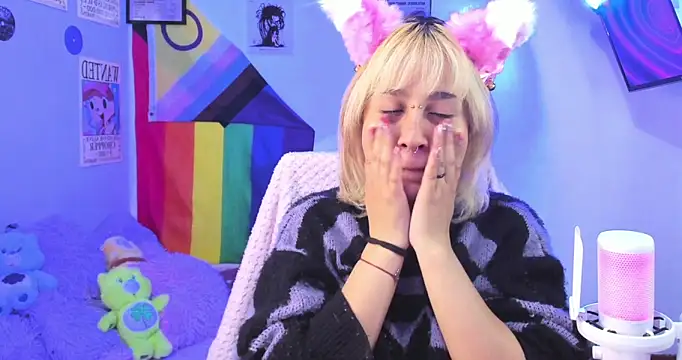 NekoWaifu online show from 9, 11, 2025