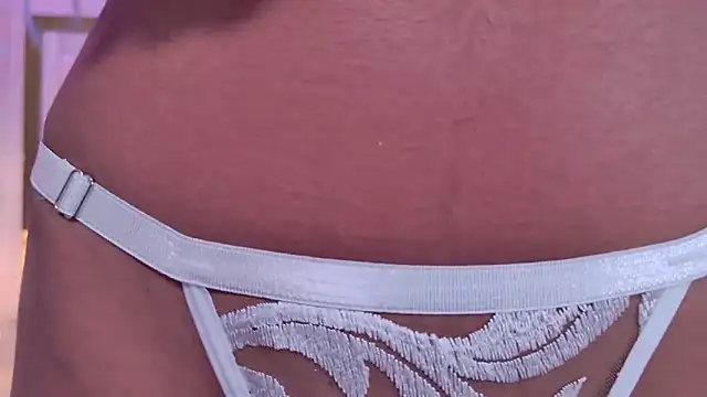 Snapshot of paulina_cano chatting on 6, 2, 2026 paulina cano online show from 6, 2, 2026