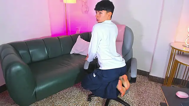 Snapshot of Peter_chase chatting on 12, 2, 2026 Peter chase online show from 12, 2, 2026