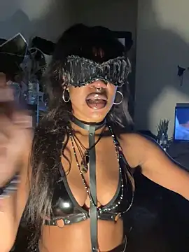 Snapshot of darksiren1 chatting on 24, 9, 2025 darksiren1 online show from 24, 9, 2025