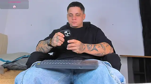 denis munera online show from 8, 10, 2025