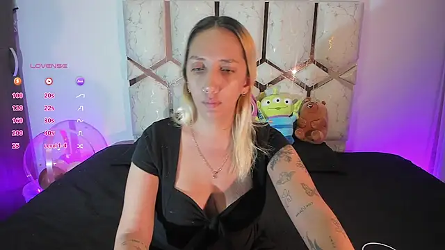 Snapshot of Isa_klein chatting on 26, 6, 2026 Isa klein online show from 26, 6, 2026