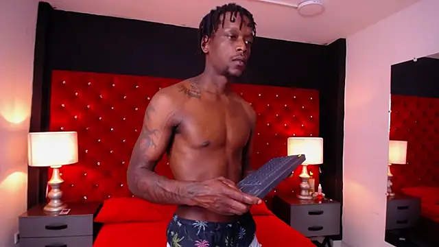 SkylerBigxxx online show from 29, 10, 2025