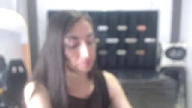 Maily a  online show from 9, 10, 2025