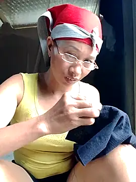 Snapshot of donna-bae chatting on 4, 8, 2026 donna-bae online show from 4, 8, 2026