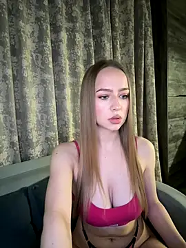 MissOyee online show from 29, 11, 2025