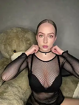 MissOyee online show from 5, 3, 2026