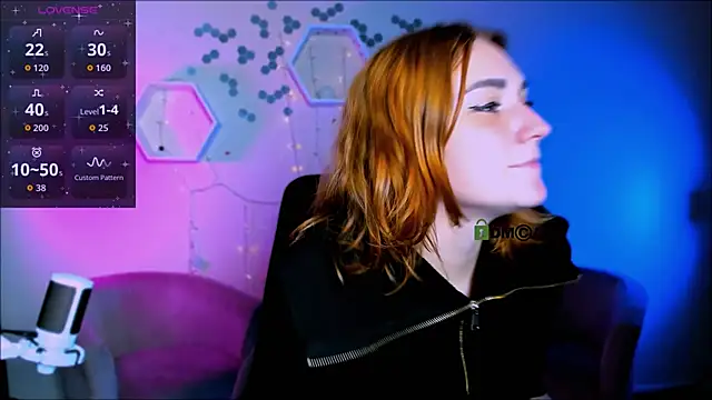 casey meow  online show from 10, 11, 2025