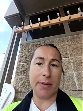 bichota85 online show from 6, 10, 2025