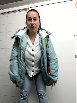 bichota85 online show from 14, 1, 2026