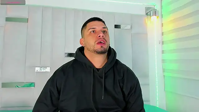 Snapshot of Jacob19_ chatting on 7, 10, 2025 Jacob19 online show from 7, 10, 2025