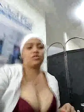 Snapshot of MILA__06 chatting on 30, 4, 2026 MILA 06 online show from 30, 4, 2026