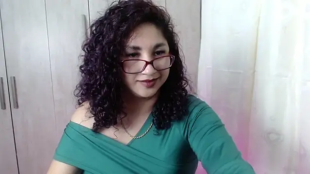 Gia Dior online show from 13, 11, 2025