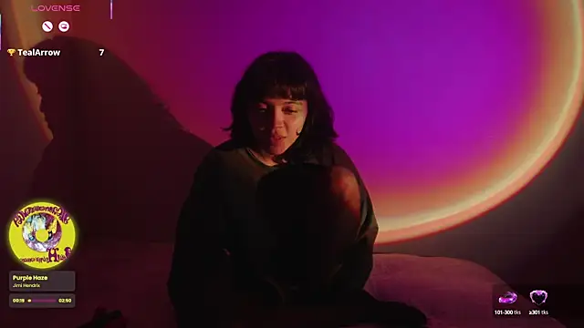 Snapshot of _curiouskitten_ chatting on 17, 9, 2025 curiouskitten online show from 17, 9, 2025