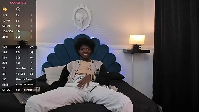 AllexJacob online show from 7, 10, 2025