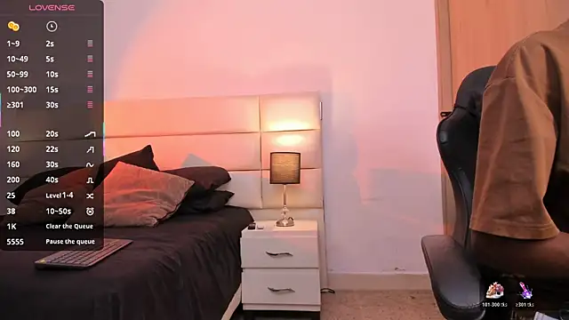 AllexJacob online show from 7, 11, 2025