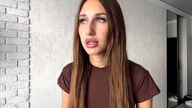 Snapshot of DarkSignal chatting on 19, 9, 2025 DarkSignal online show from 19, 9, 2025