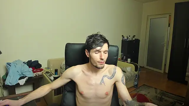 Snapshot of dirty_justin chatting on 24, 11, 2025 dirty justin online show from 24, 11, 2025