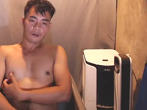 Snapshot of Newt4U chatting on 14, 1, 2026 Newt4U online show from 14, 1, 2026