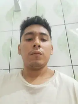 Snapshot of latinbigcock1_ chatting on 1, 10, 2025 latinbigcock1  online show from 1, 10, 2025