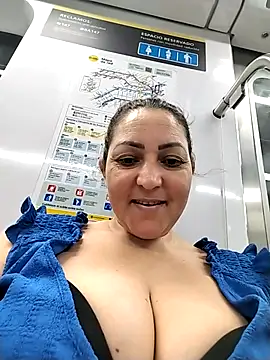 Lunita86 online show from 13, 1, 2026