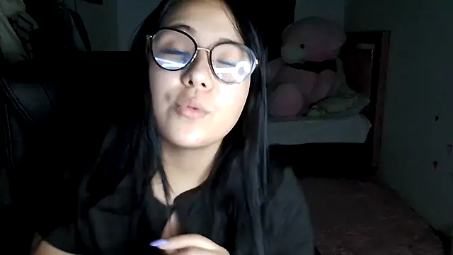 Snapshot of sacha_torres02 chatting on 1, 3, 2026 sacha torres02 online show from 1, 3, 2026