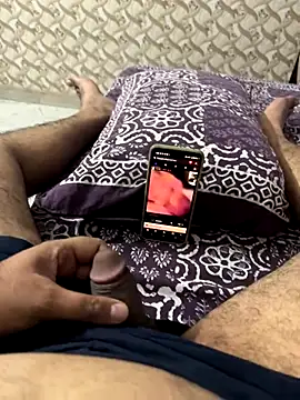 Snapshot of aflatoon121 chatting on 5, 10, 2025 aflatoon121 online show from 5, 10, 2025