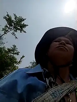 Snapshot of callistra chatting on 6, 4, 2026 callistra online show from 6, 4, 2026