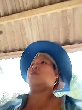 Snapshot of callistra chatting on 13, 4, 2026 callistra online show from 13, 4, 2026