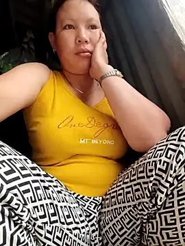 Snapshot of callistra chatting on 13, 4, 2026 callistra online show from 13, 4, 2026