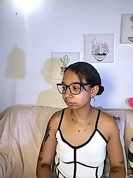 Suzanelee1 online show from 30, 10, 2025