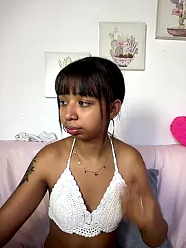 Suzanelee1 online show from 14, 12, 2025