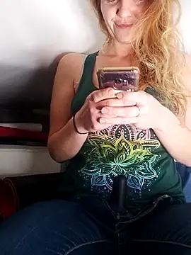 Snapshot of anayshotgirl chatting on 26, 10, 2025 anayshotgirl online show from 26, 10, 2025