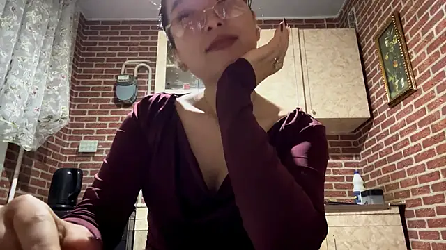 Snapshot of EmmaLeexth chatting on 26, 9, 2025 EmmaLeexth online show from 26, 9, 2025