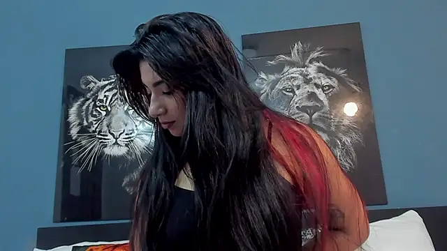 Snapshot of KENDRAOWEN chatting on 10, 10, 2025 KENDRAOWEN online show from 10, 10, 2025