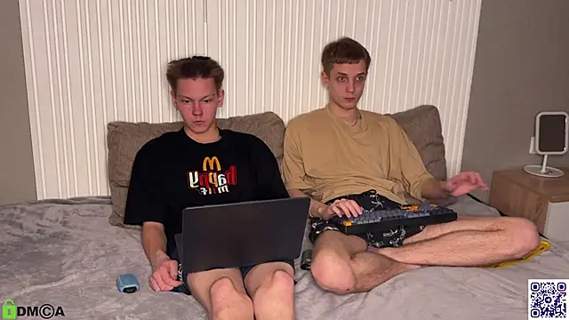 Snapshot of Eaton_ chatting on 18, 10, 2025 Eaton  online show from 18, 10, 2025